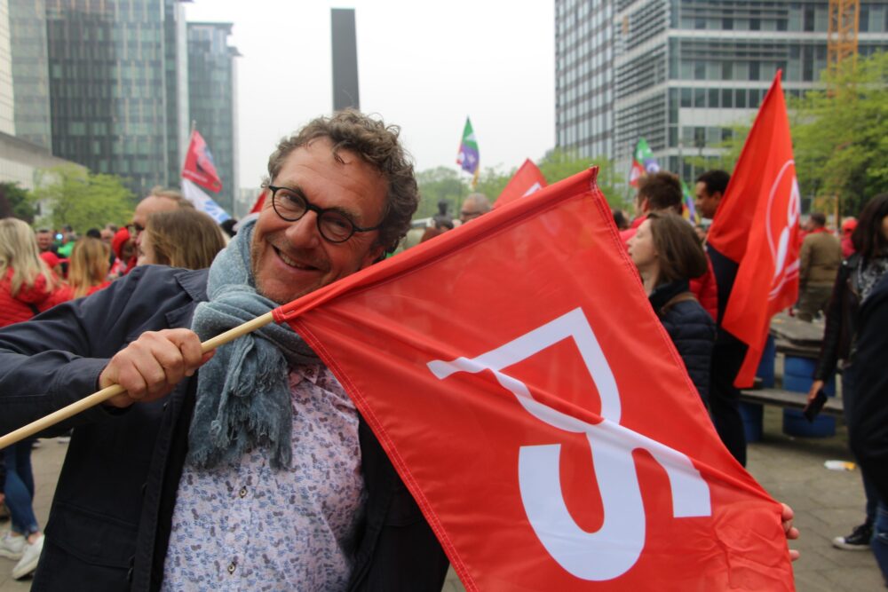 Eddy drapeau PS